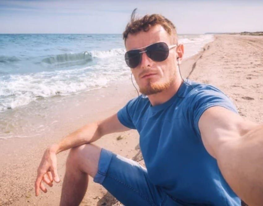 Easton - Sex friend in Columbus Profile of Easton, 26, Sex friend in Columbus (Ohio)