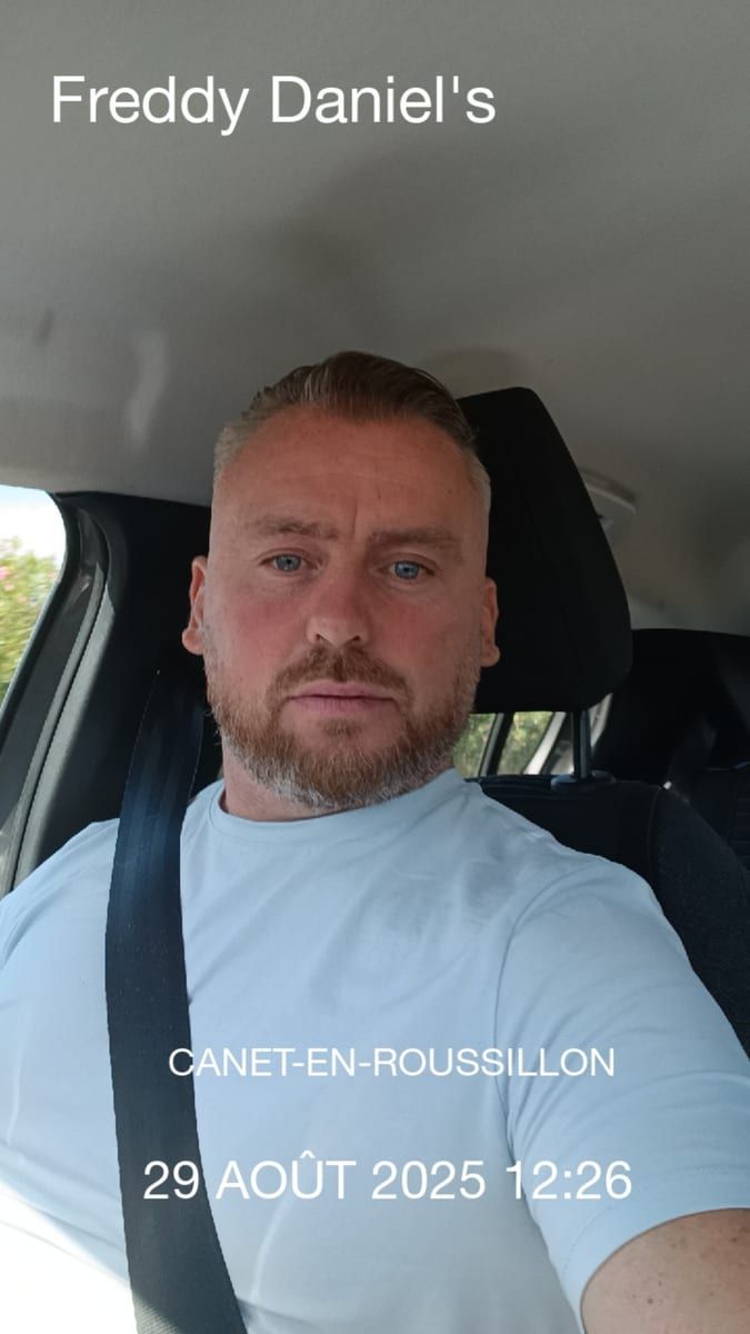 Logan - Sex friend in Calimesa Profile of Logan, 44, Sex friend in Calimesa (California)