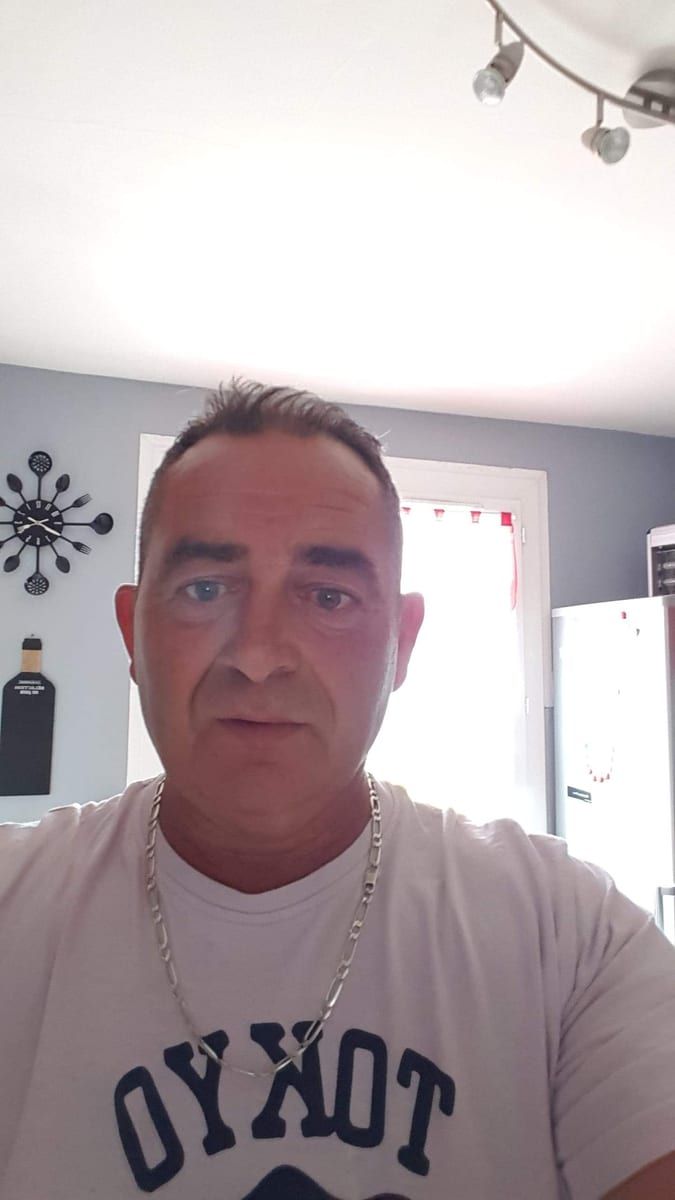 Weston - Sex friend in Devils Lake Profile of Weston, 41, Sex friend in Devils Lake (North Dakota)